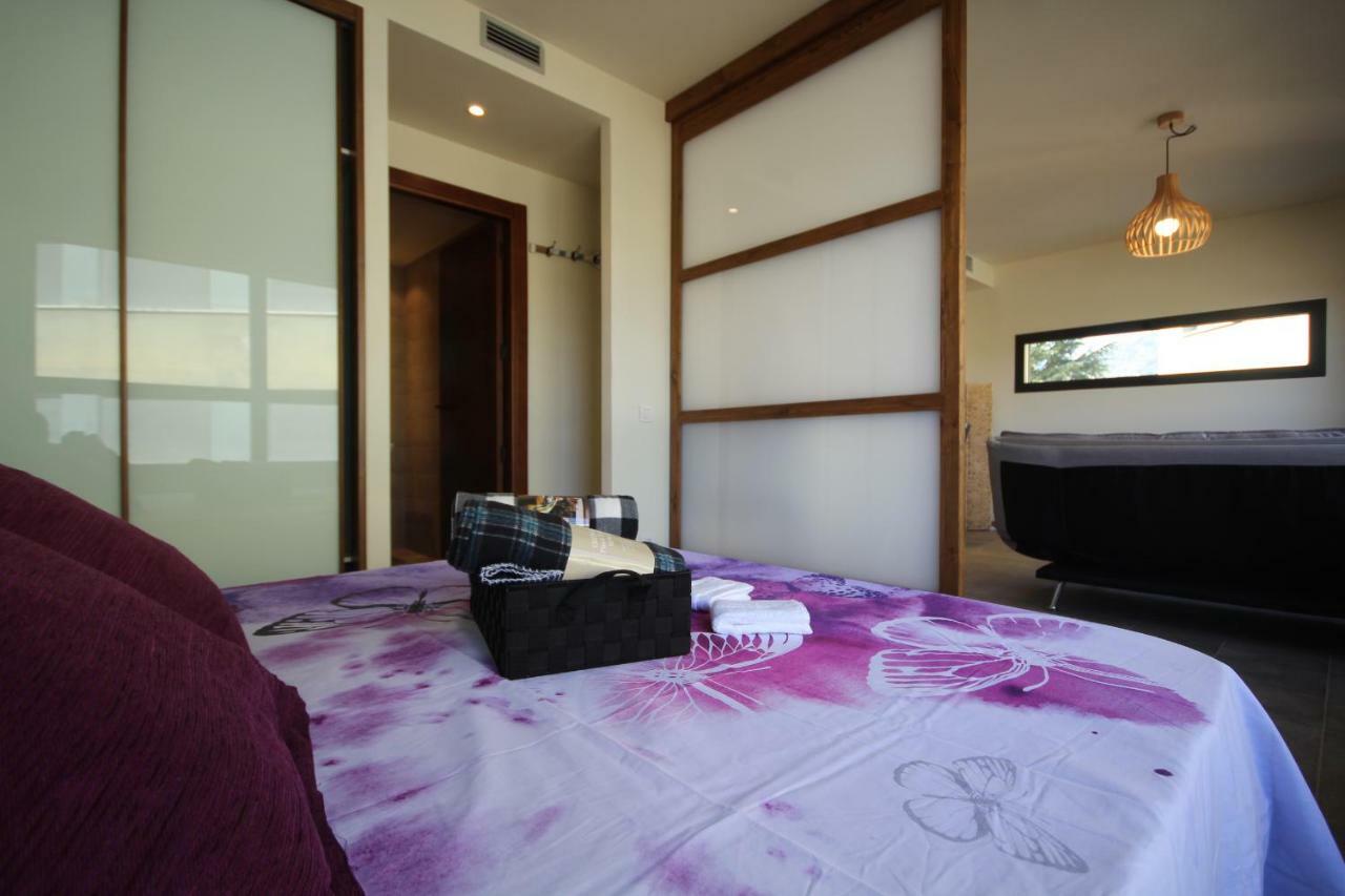 Romantic Loft Salas de Pallas Ngoại thất bức ảnh